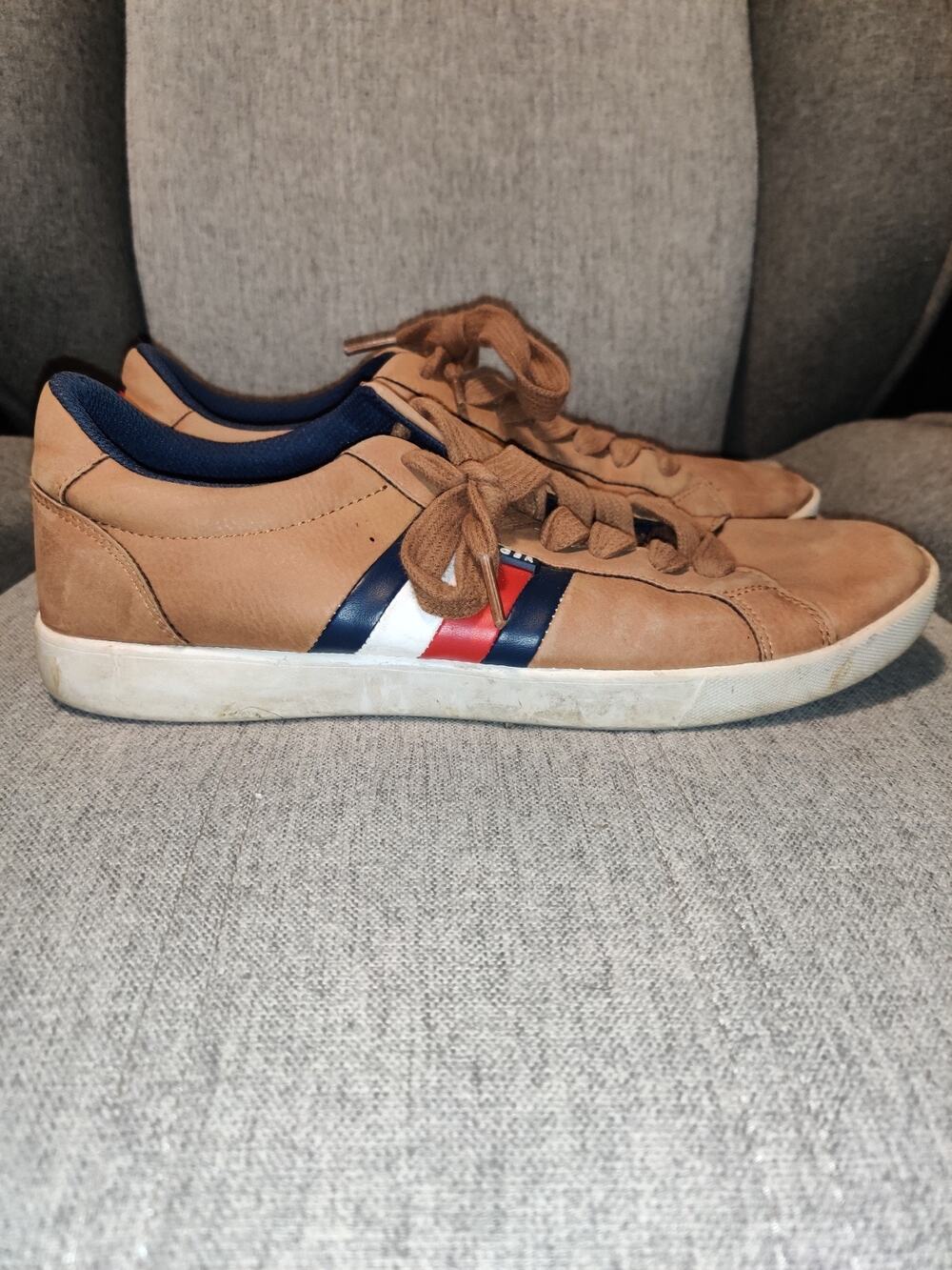 Tommy Hilfiger Men's Low Top Sneakers Brown Size 8